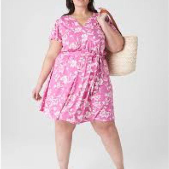 Lane Bryant Dresses & Skirts - Lane Bryant dress flutter sleeves V neck knit swing size 22/24 floral summer